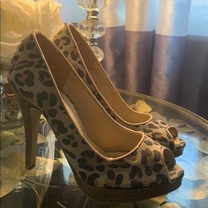 Heels shoes